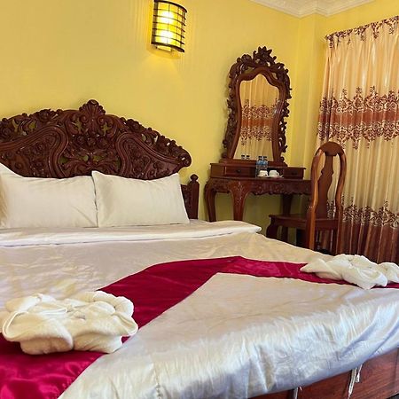 Lotus Blanc Homestay 马德望 外观 照片