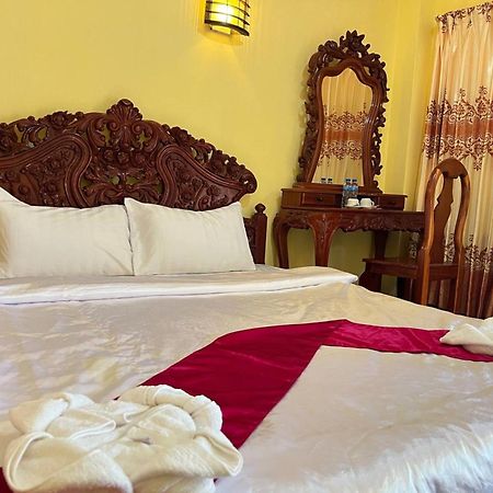 Lotus Blanc Homestay 马德望 外观 照片