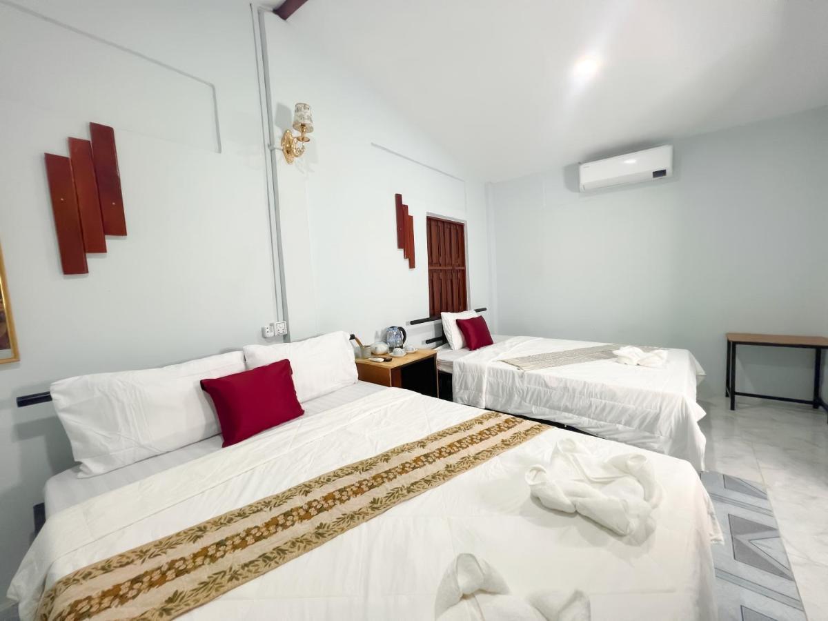 Lotus Blanc Homestay 马德望 外观 照片