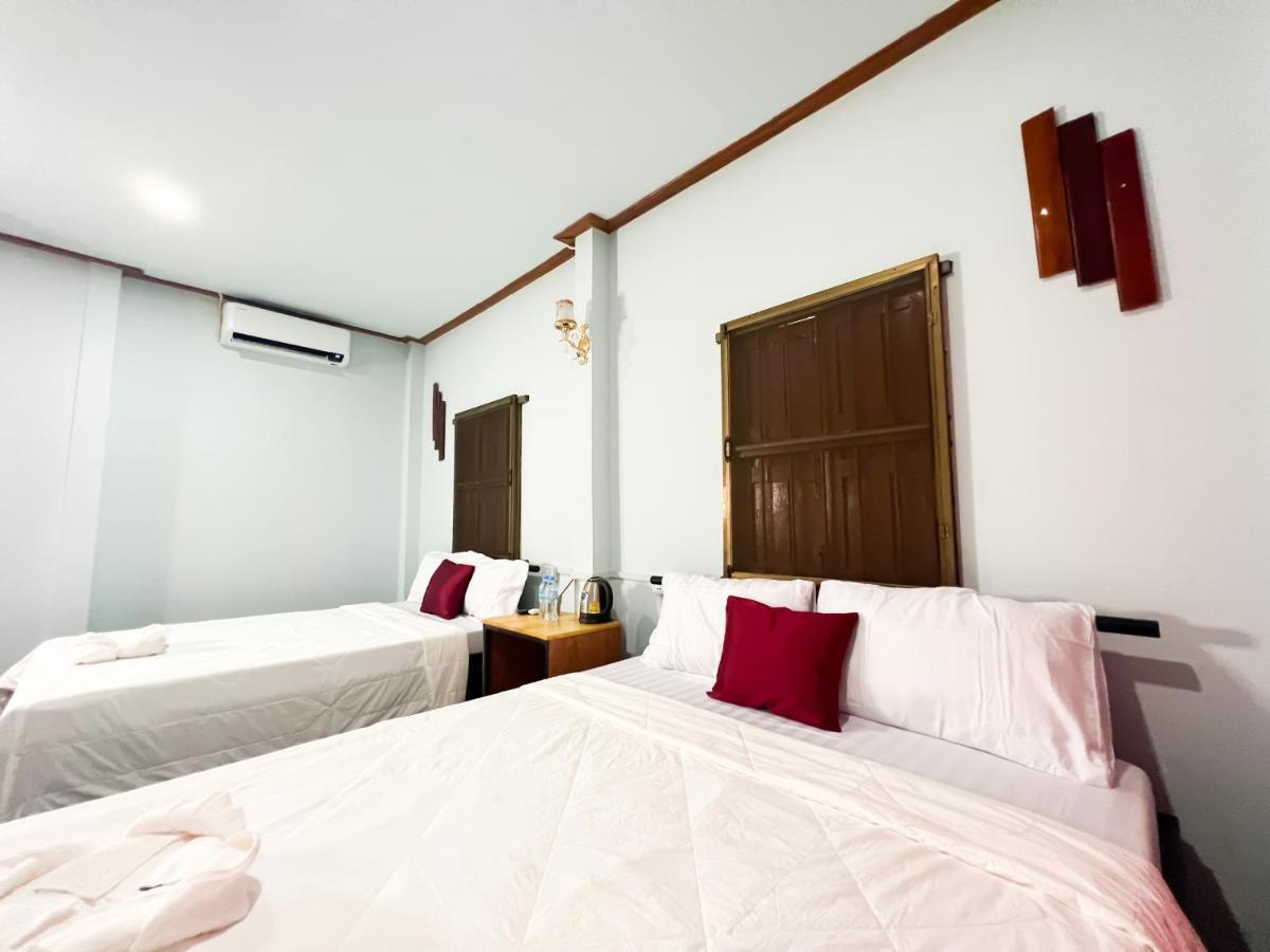 Lotus Blanc Homestay 马德望 外观 照片