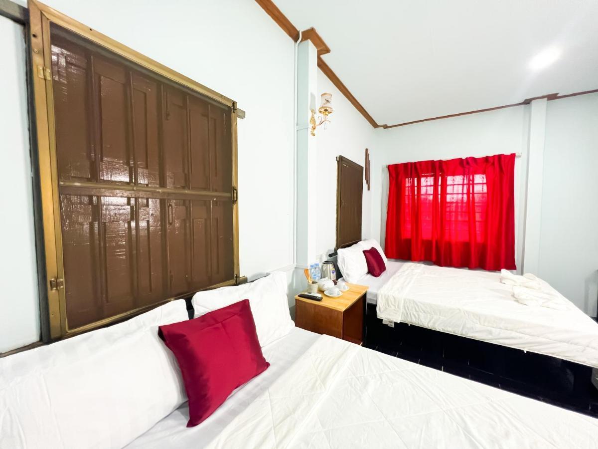 Lotus Blanc Homestay 马德望 外观 照片