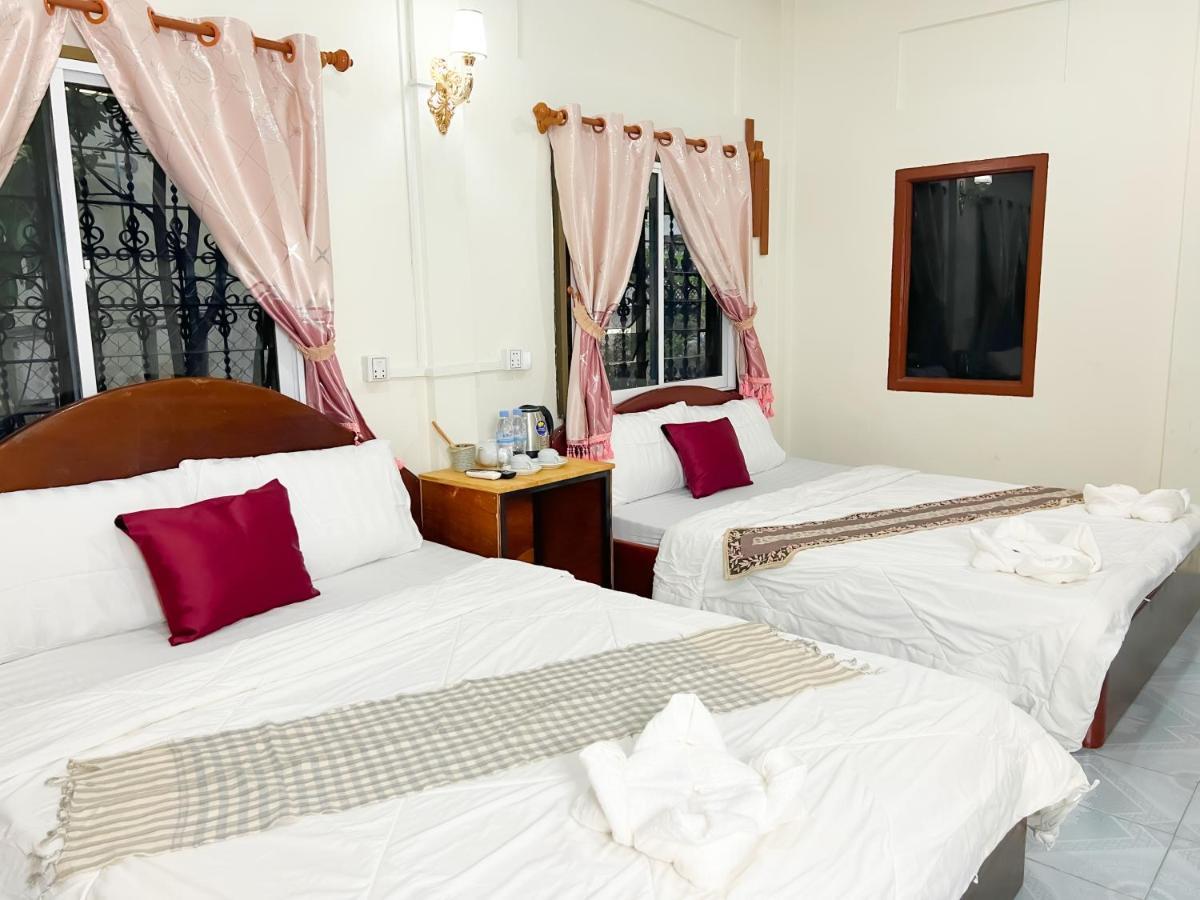 Lotus Blanc Homestay 马德望 外观 照片