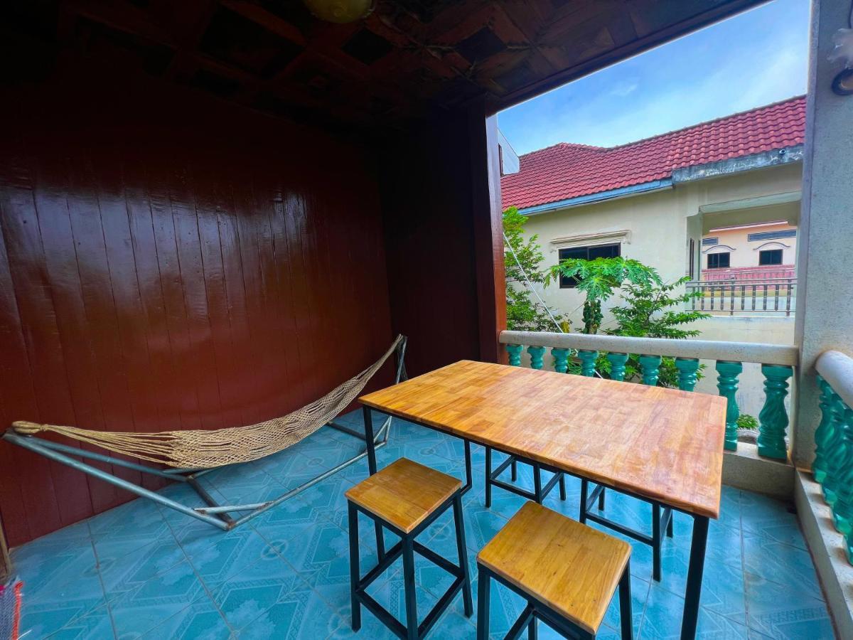 Lotus Blanc Homestay 马德望 外观 照片