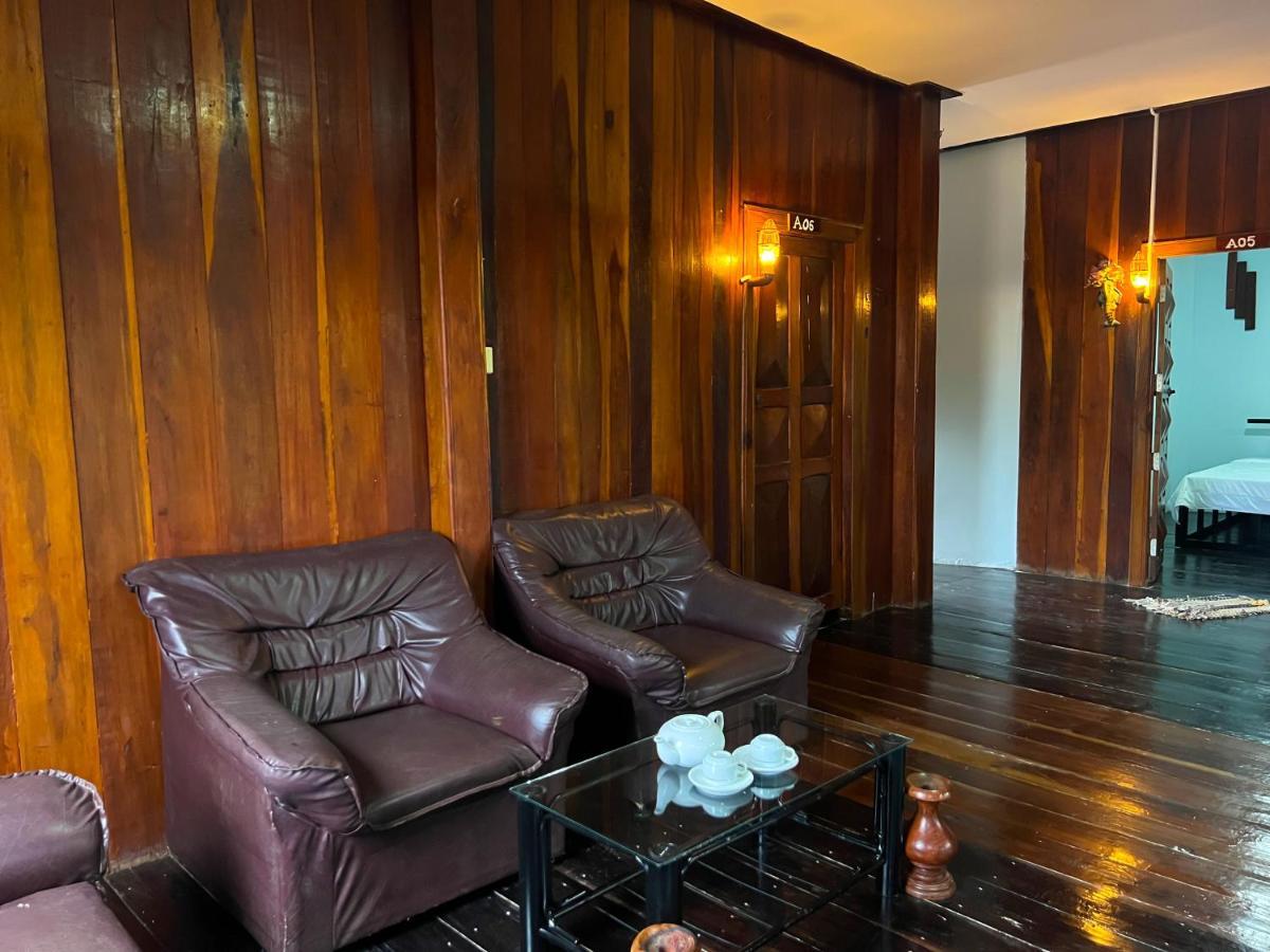 Lotus Blanc Homestay 马德望 外观 照片