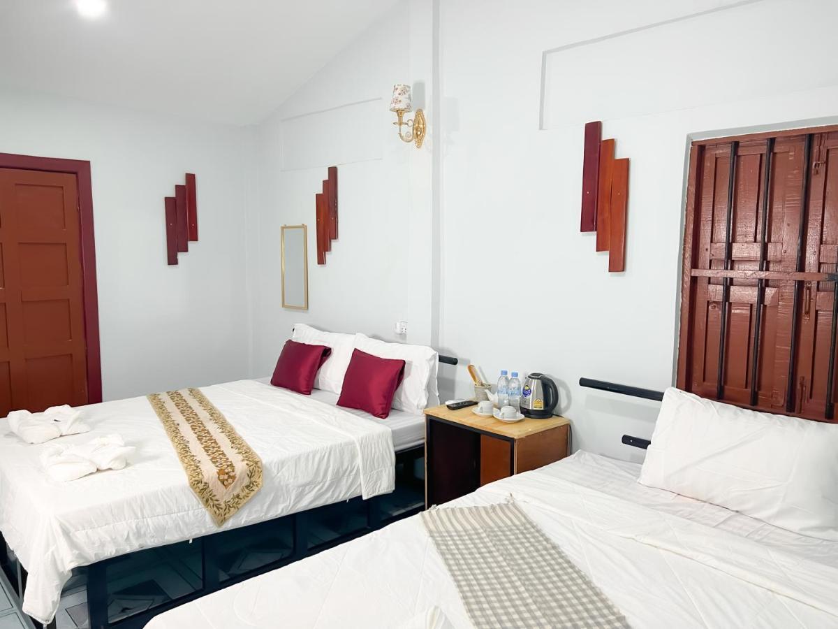 Lotus Blanc Homestay 马德望 外观 照片