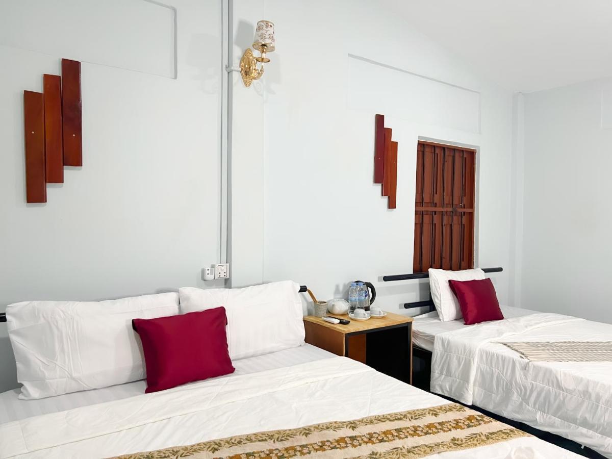 Lotus Blanc Homestay 马德望 外观 照片