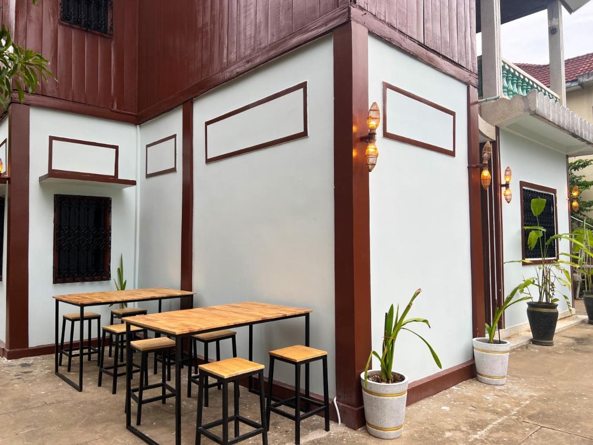 Lotus Blanc Homestay 马德望 外观 照片