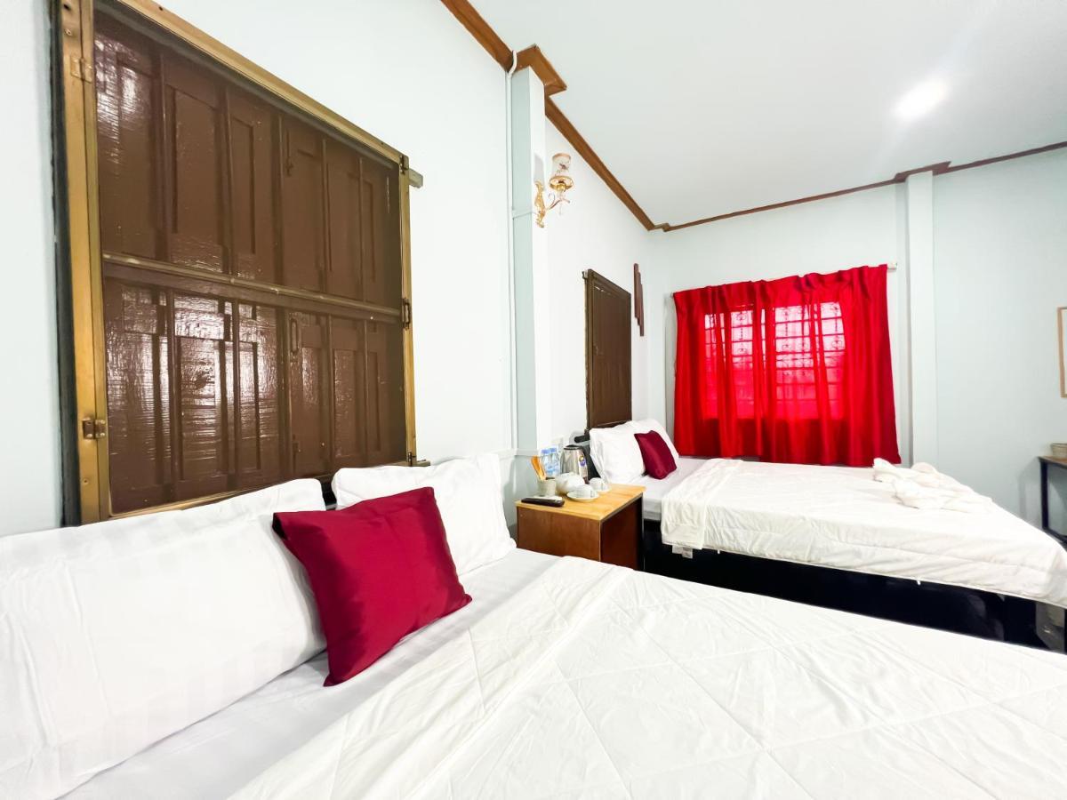 Lotus Blanc Homestay 马德望 外观 照片