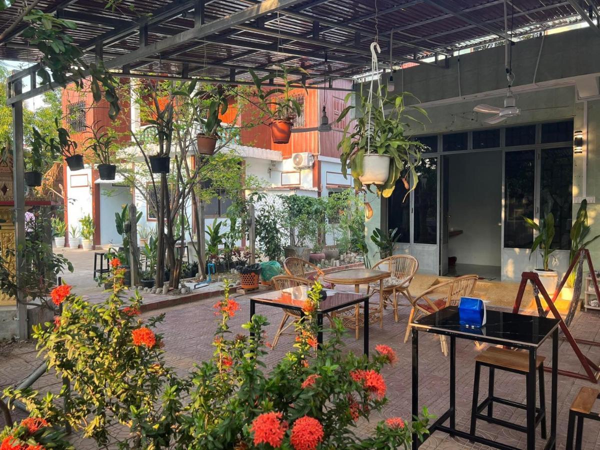 Lotus Blanc Homestay 马德望 外观 照片