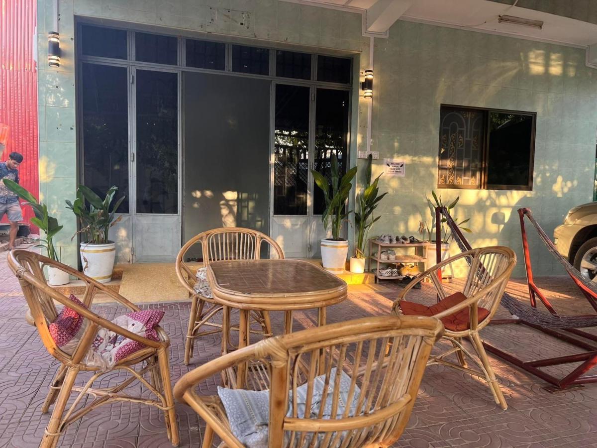 Lotus Blanc Homestay 马德望 外观 照片