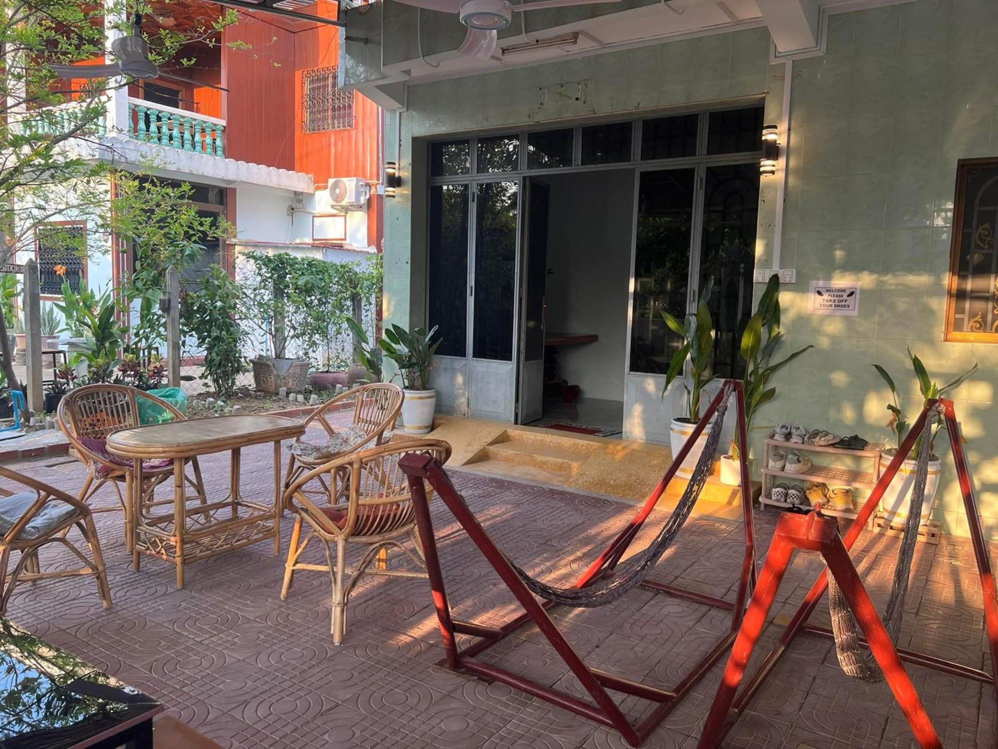 Lotus Blanc Homestay 马德望 外观 照片