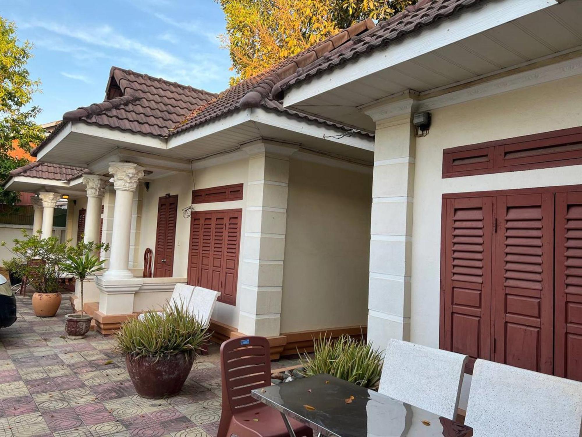 Lotus Blanc Homestay 马德望 外观 照片