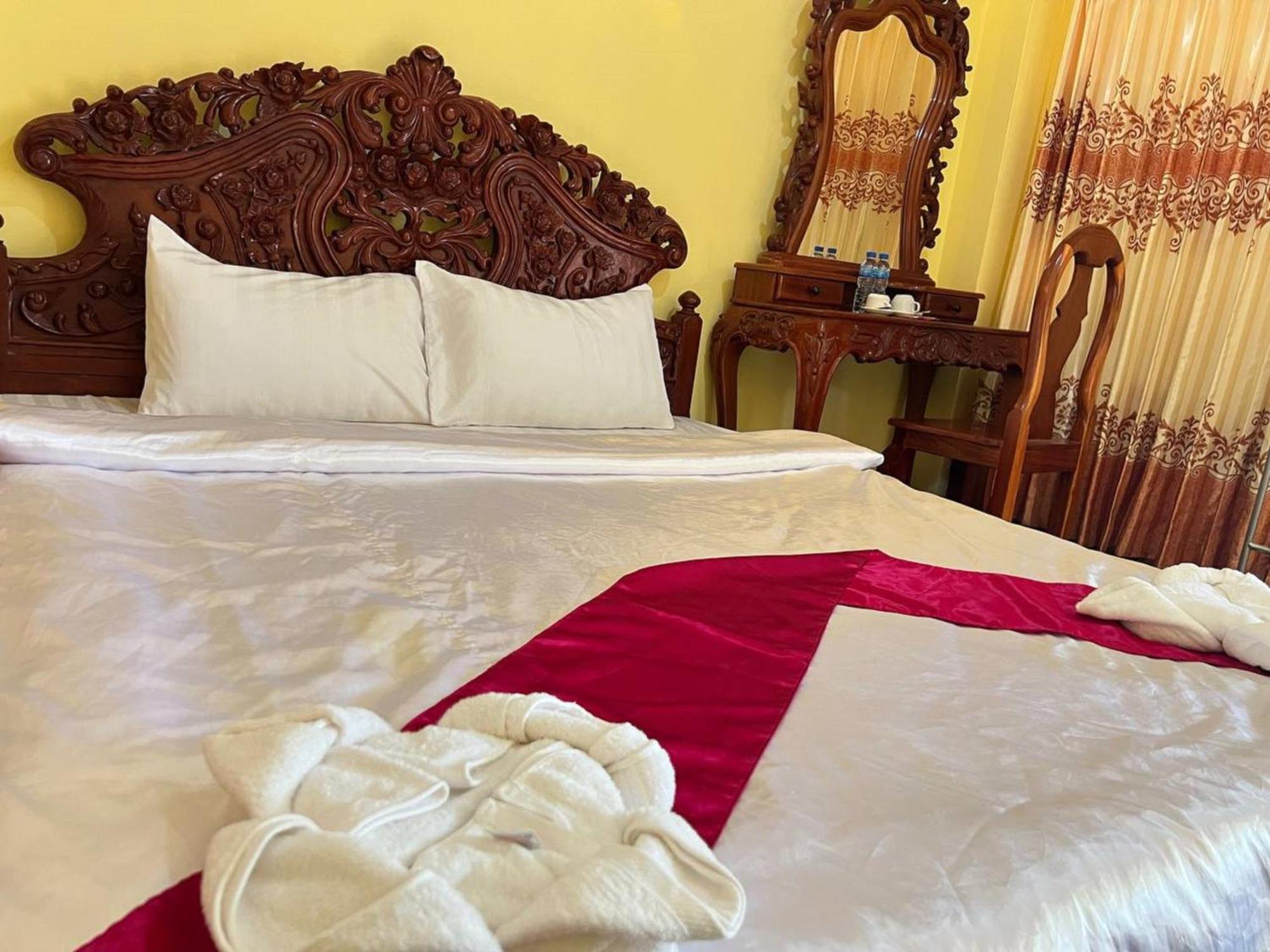Lotus Blanc Homestay 马德望 外观 照片